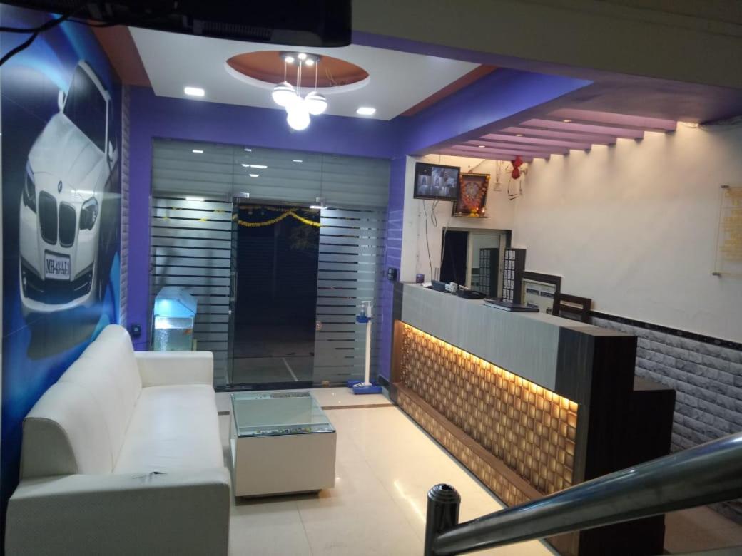 נאווי מומבאי Hotel Nivara מראה חיצוני תמונה