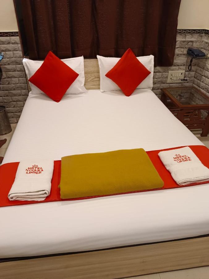 נאווי מומבאי Hotel Nivara מראה חיצוני תמונה